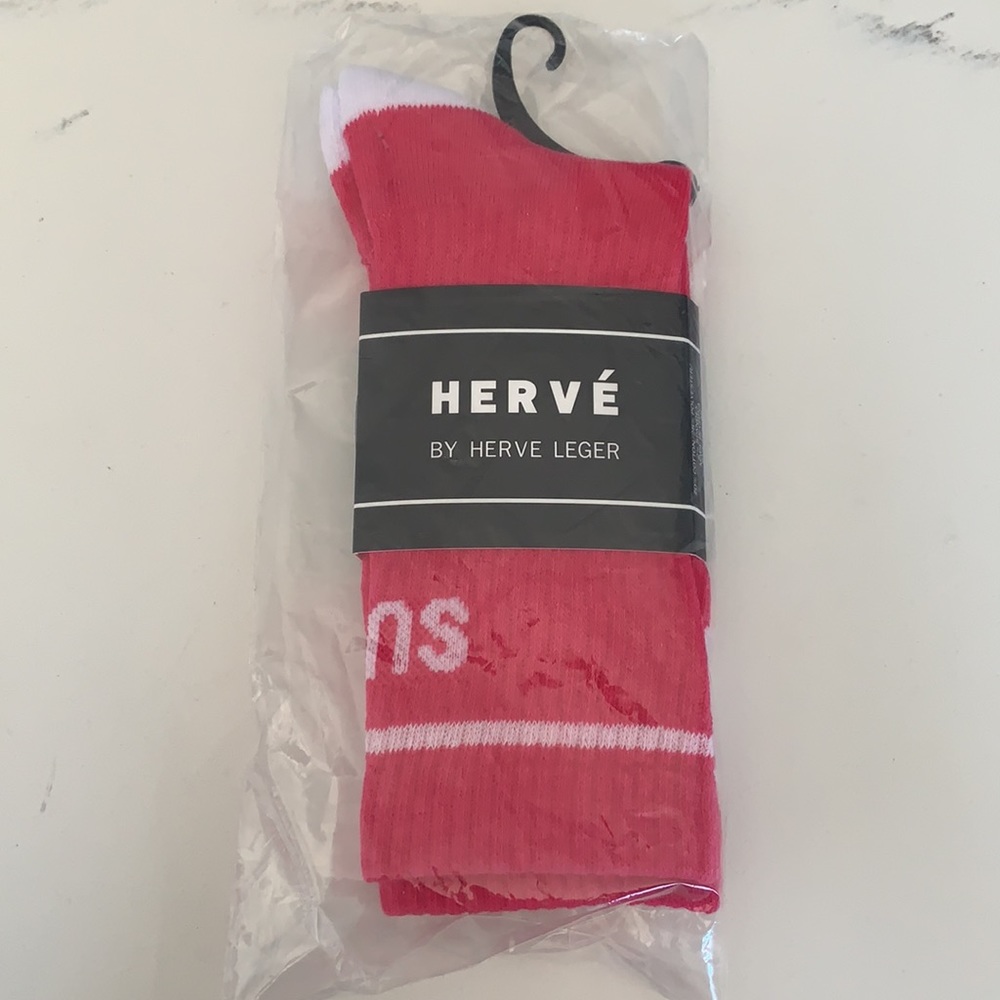NWT Herve lever socks